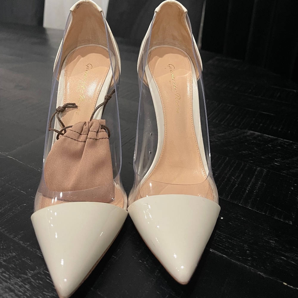 GIANVITO ROSSI White Patent Plexi Heels Size 37